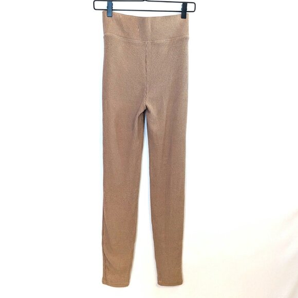 NWT Abercrombie & Fitch | Ribbed Lounge Leggings in Tan | Size Small - Picture 8 of 15